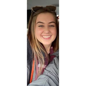 Meet your Posher, Katelyn